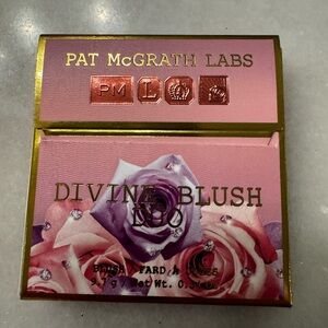 Pat McGrath Divine Blush Duo in Cosmic Coral